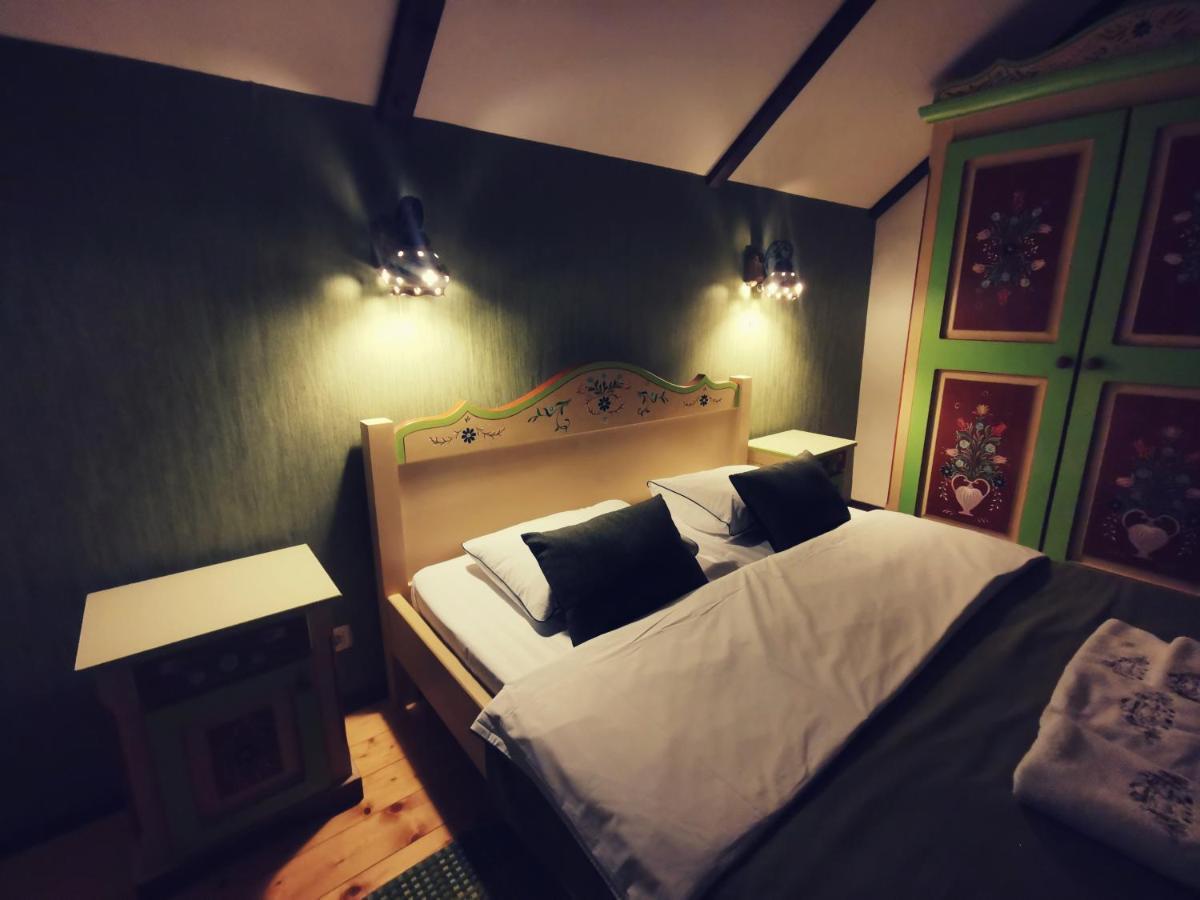 Pensiunea Casa Moga Bucium  エクステリア 写真