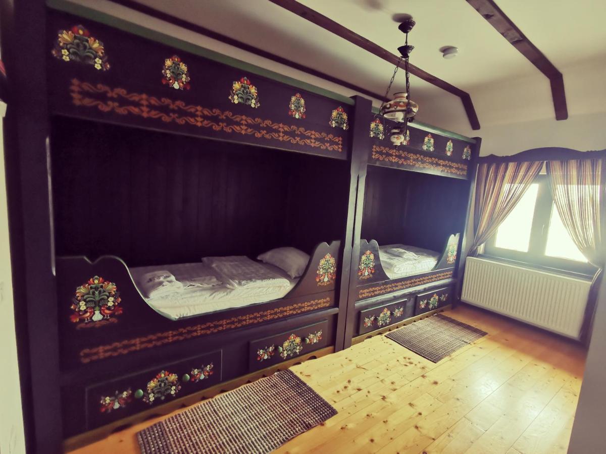 Pensiunea Casa Moga Bucium  エクステリア 写真